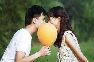 娱乐吃瓜酱谈恋爱的好处,揭秘恋爱中的那些甜蜜“吃瓜”好处 第2张 娱乐吃瓜酱谈恋爱的好处,揭秘恋爱中的那些甜蜜“吃瓜”好处 第2张