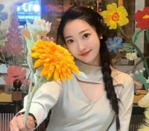 刘婆子爆料网红视频大全,网红视频大全背后的惊人真相  第2张
