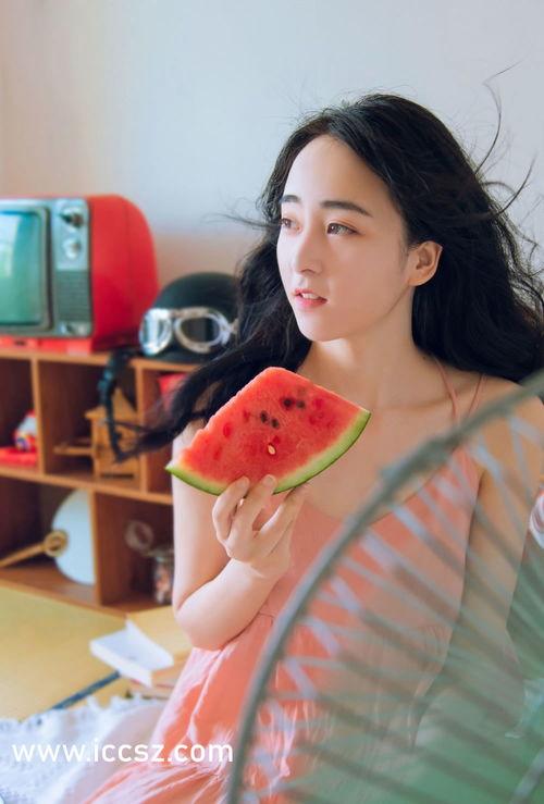 刘婆子爆料网红视频大全,网红视频大全背后的惊人真相  第3张